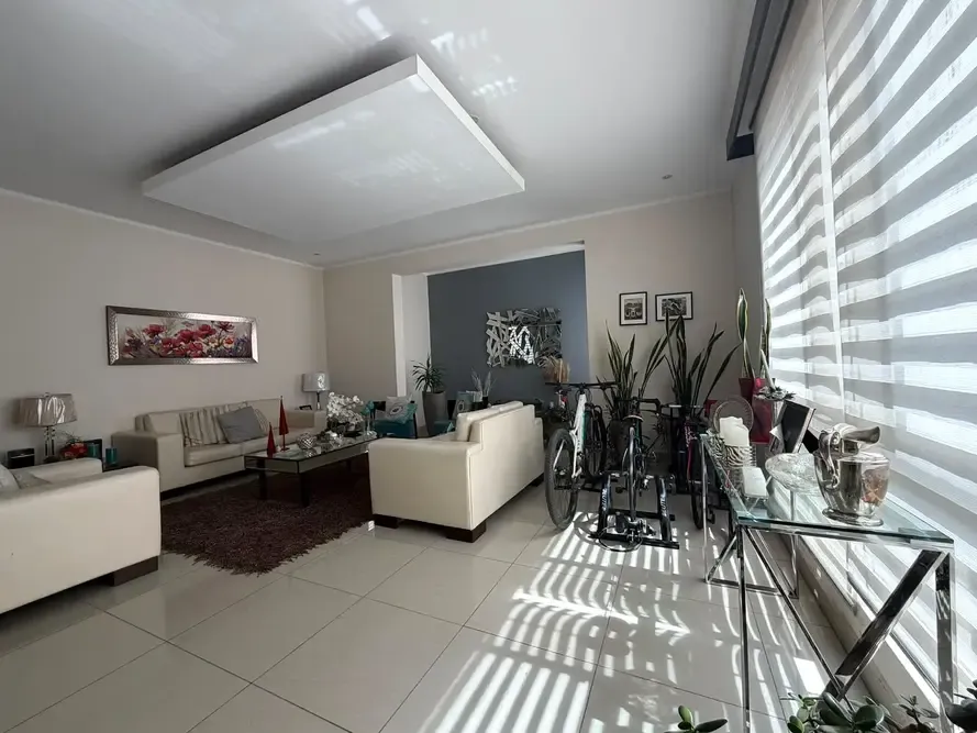 Foto 2 de Casa en Venta en Condominio Cerrado – Barrio Residencial Miraflores, Tarija