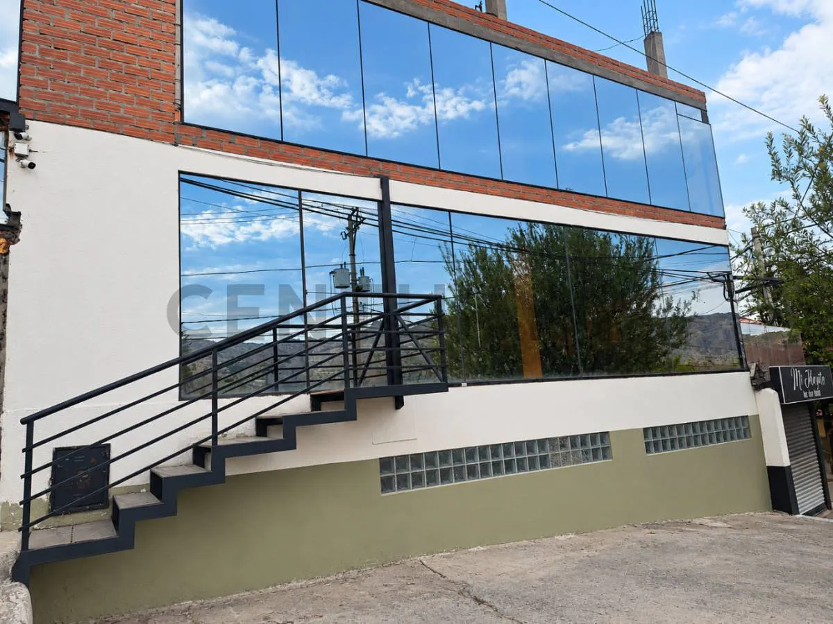Foto 2 de Local Comercial en Alto Obrajes | Espacio Adaptable a Tu Proyecto