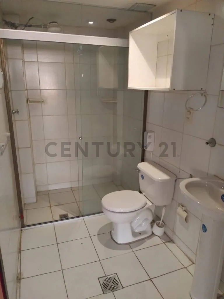 Foto 10 de Local Comercial en Alto Obrajes | Espacio Adaptable a Tu Proyecto