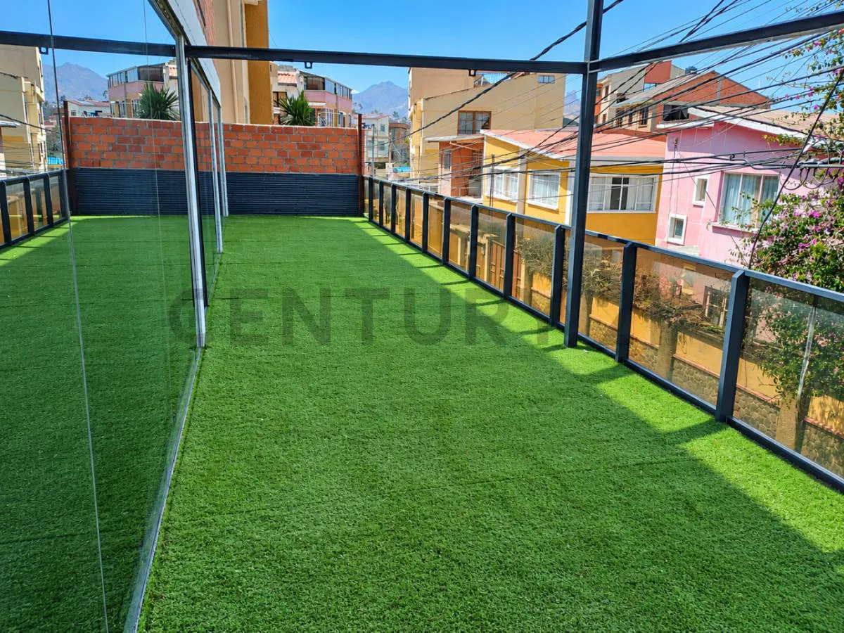 Foto 1 de Local Comercial en Alto Obrajes | Espacio Adaptable a Tu Proyecto