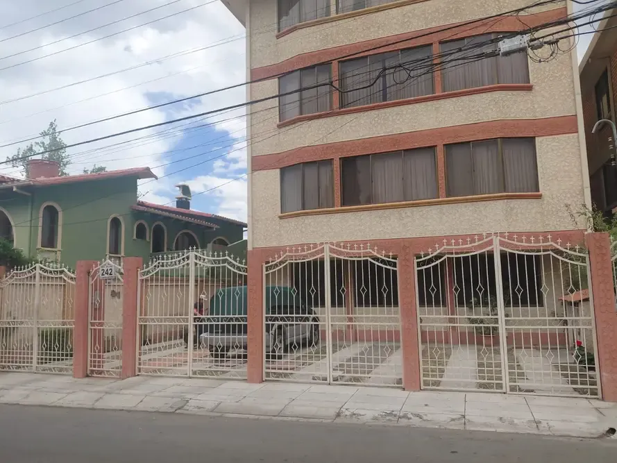Foto 12 de Departamento en Venta de 112.87m2 con Parqueo - Z/Mayorazgo