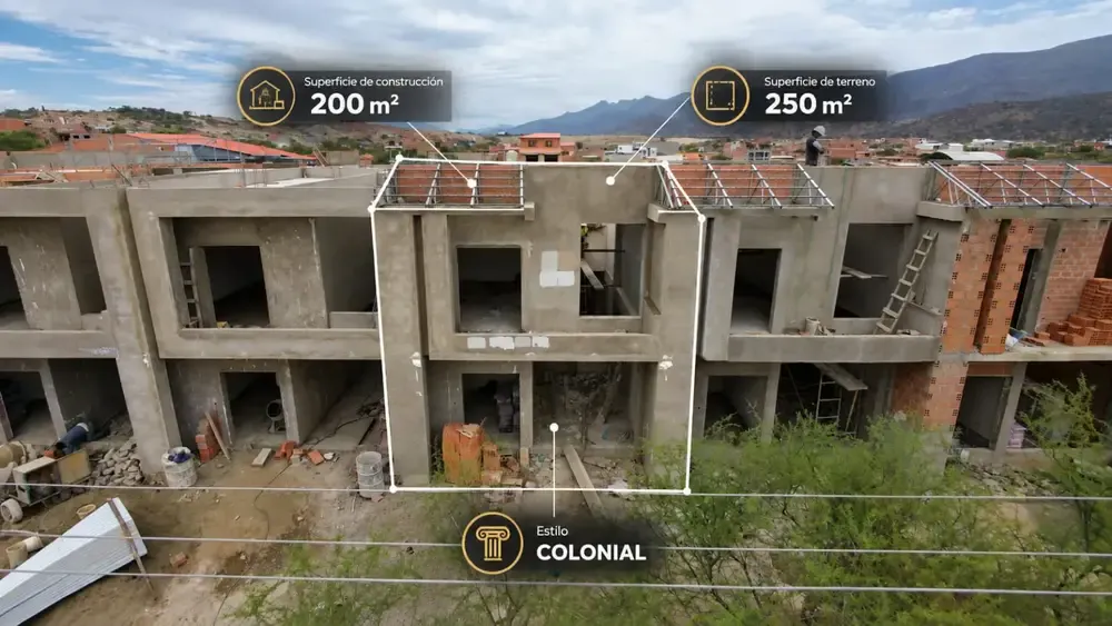 Foto 1 de Casa Estilo Colonial – Barrio Morros Blancos