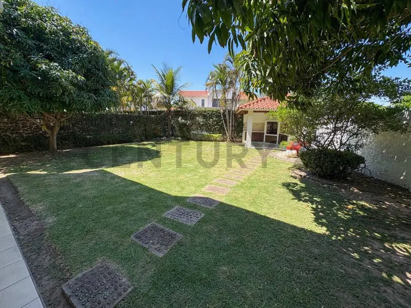 Foto 18 de Casa en Alquiler en Condominio Jardines del Urubo