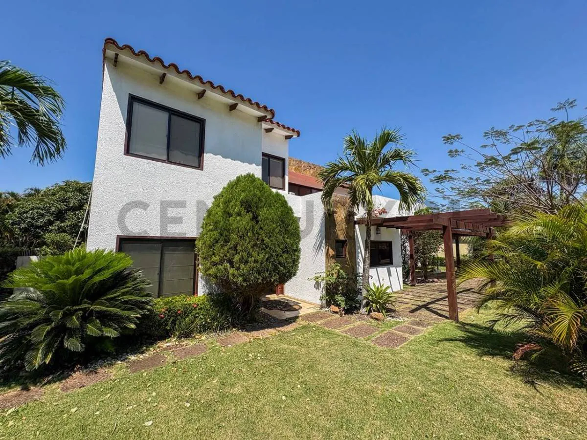 Foto 4 de Casa en Alquiler en Condominio Jardines del Urubo