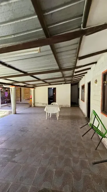 Foto 1 de Casa en anticrético de 3 dormitorios sobre Av. Radial 13, entre 3er y 4to anillo