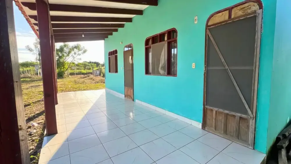 Foto 3 de Casa en venta en Cabezas sobre Av. Mora, 675 m² por $50.000