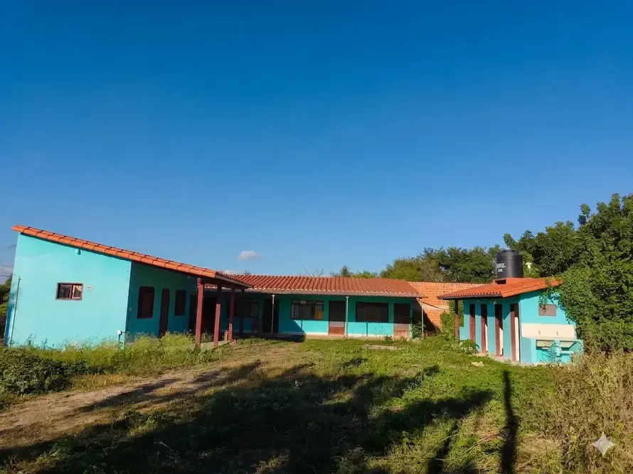 Foto 1 de Casa en venta en Cabezas sobre Av. Mora, 675 m² por $50.000