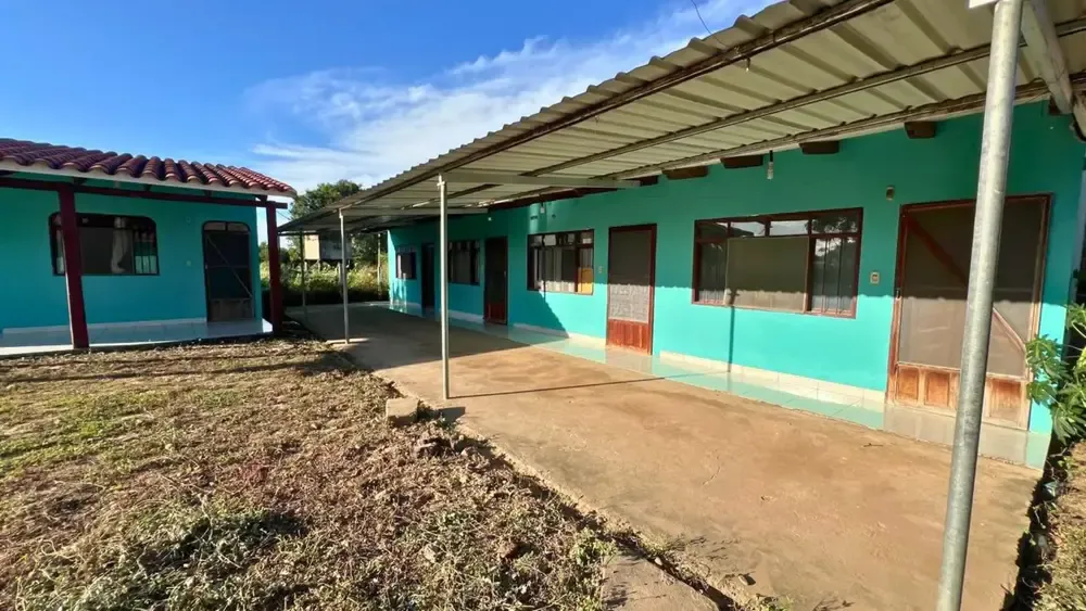 Foto 4 de Casa en venta en Cabezas sobre Av. Mora, 675 m² por $50.000