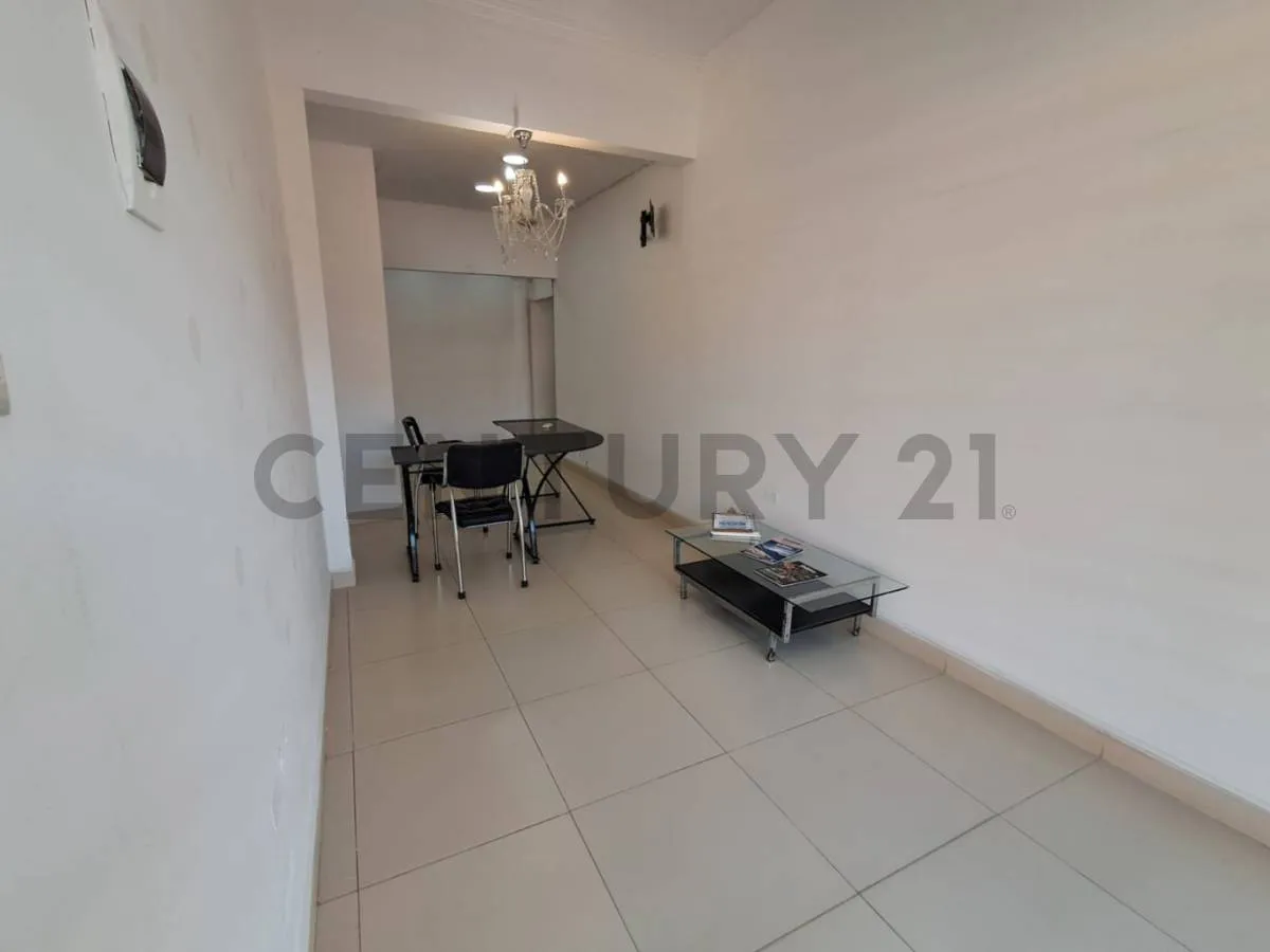 Foto 4 de Sala en alquiler para oficinas o bufete de abogado