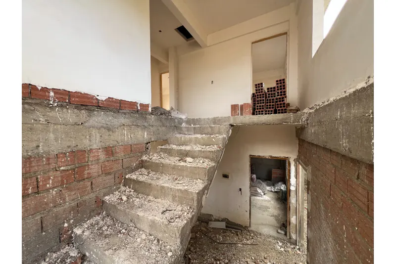 Foto 8 de Casa en Obra Gruesa en Venta