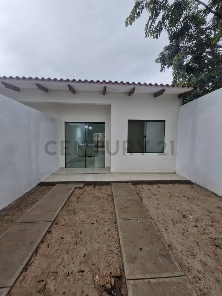 Foto 2 de Casa a Estrenar con Dos Ambientes en Venta | Warnes (Barrio Palmira)