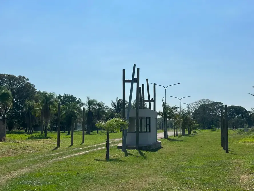 Foto 15 de Terreno de en venta en Urbanización Laguna Norte – Warnes