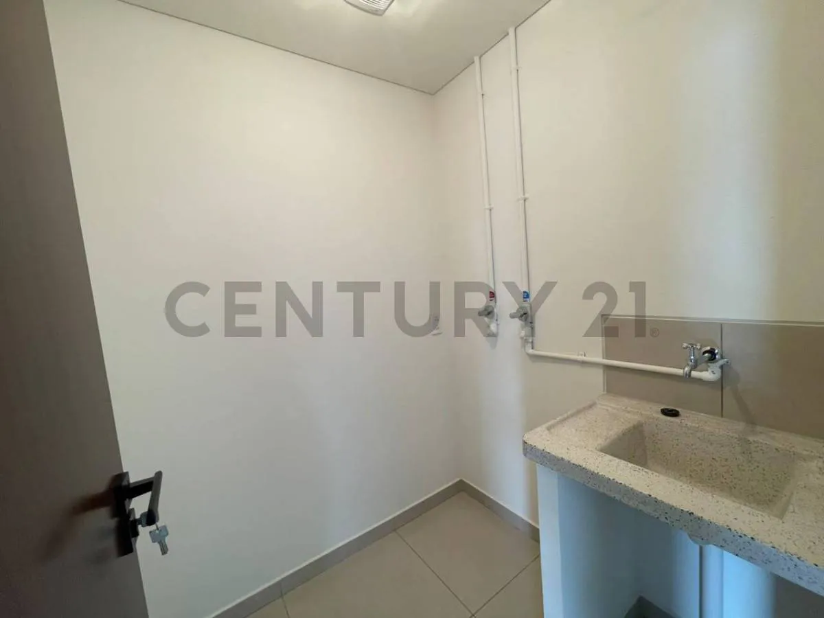Foto 11 de Departamento en Alquiler – Macororó 16-17