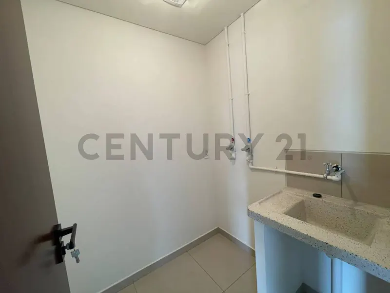 Foto 11 de Departamento en Alquiler – Macororó 16-17