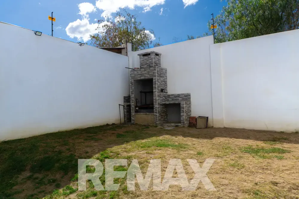 Foto 8 de Casa Independiente en Condebamba - Ubicación Estratégica a ½ Cuadra de La 2da Circunvalación
