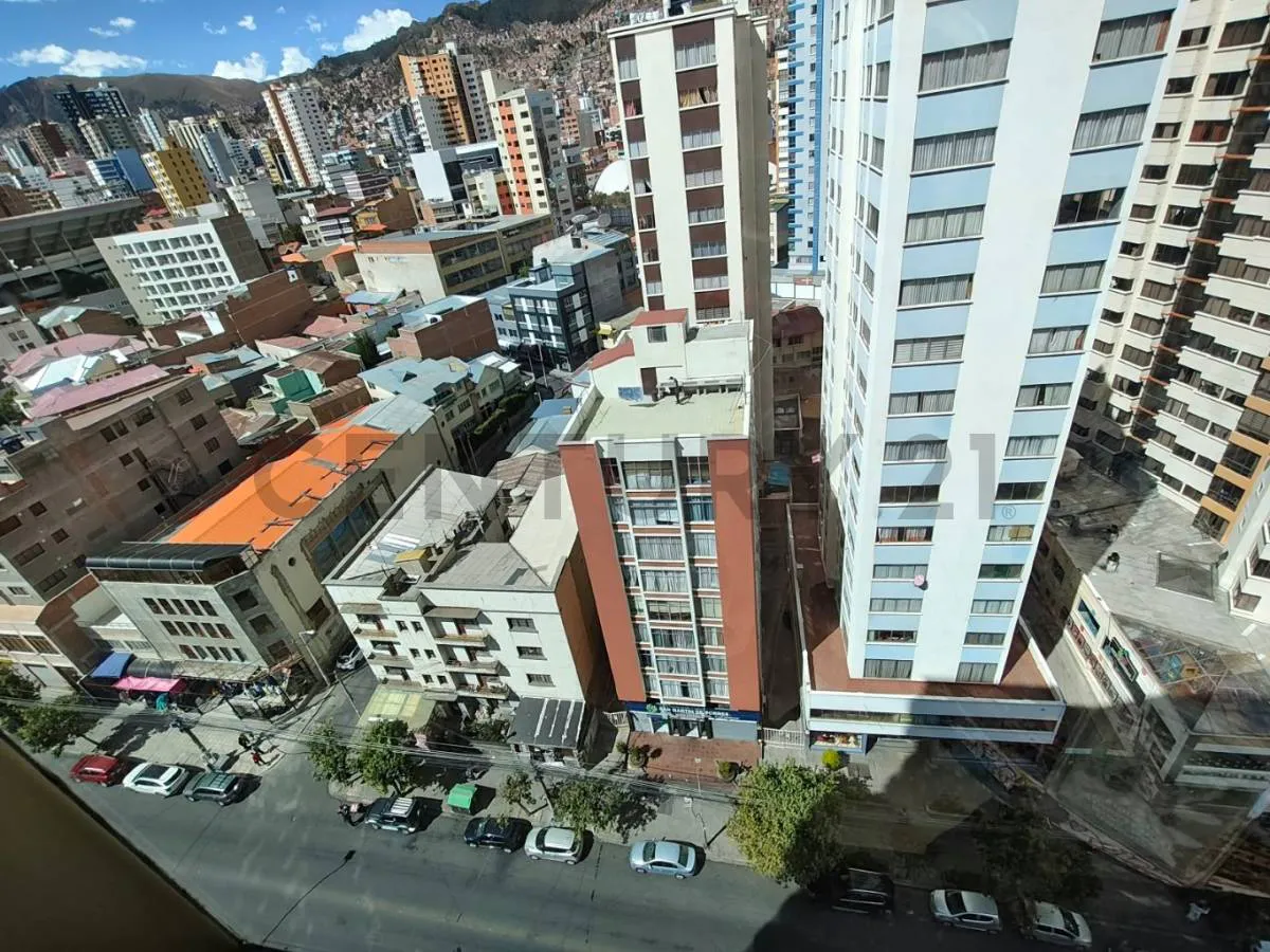 Foto 11 de Departamento en alquiler en Miraflores,Av.Saavedra entre Villalobos yDiaz Romero