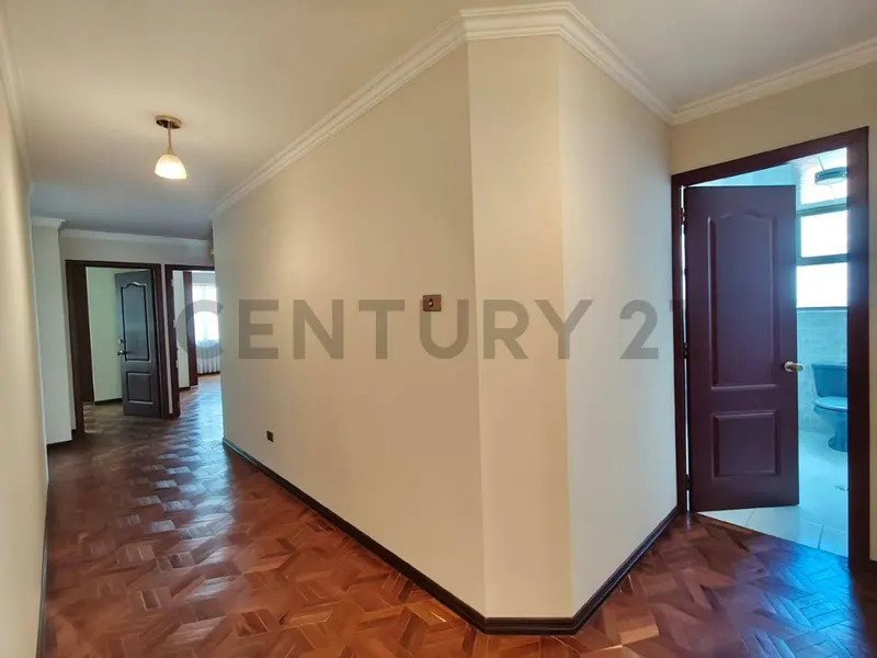 Foto 7 de Departamento en alquiler en Miraflores,Av.Saavedra entre Villalobos yDiaz Romero