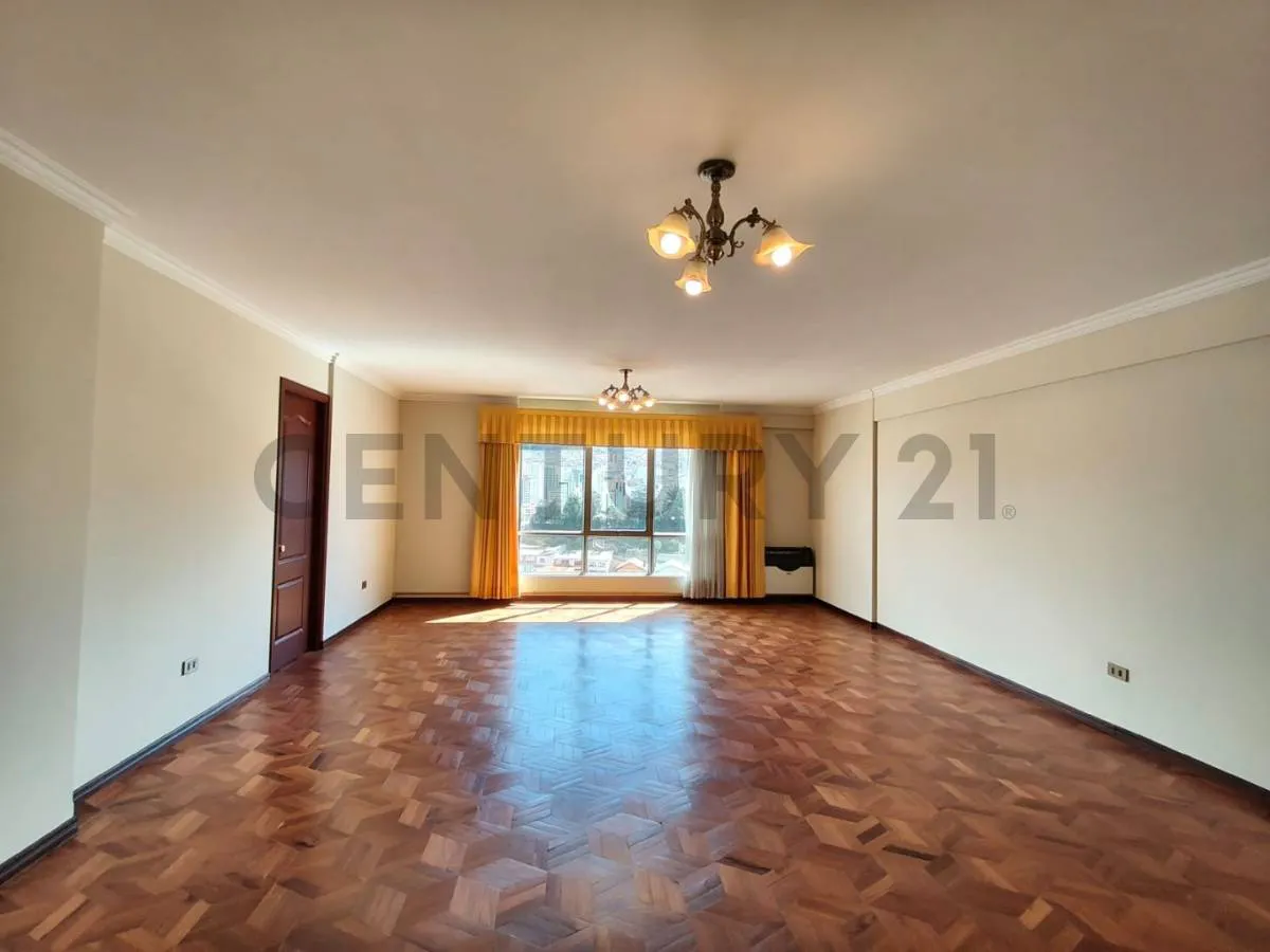 Foto 4 de Departamento en alquiler en Miraflores,Av.Saavedra entre Villalobos yDiaz Romero