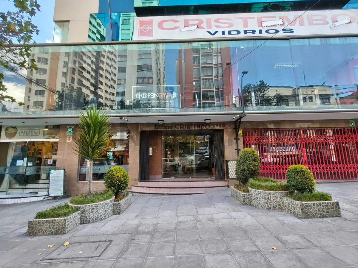 Foto 2 de Departamento en alquiler en Miraflores,Av.Saavedra entre Villalobos yDiaz Romero
