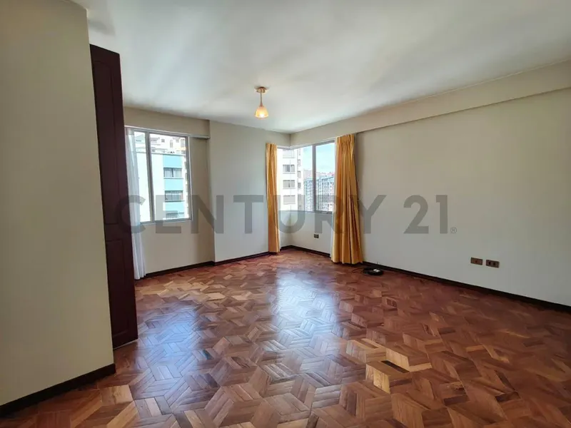 Foto 10 de Departamento en alquiler en Miraflores,Av.Saavedra entre Villalobos yDiaz Romero