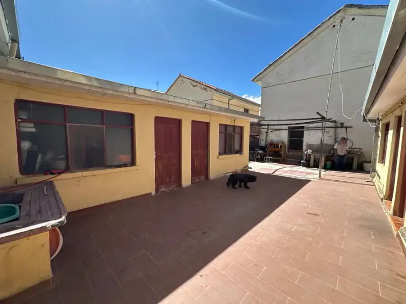 Foto 8 de Casa en Venta Como Terreno - Barrio Ingavy