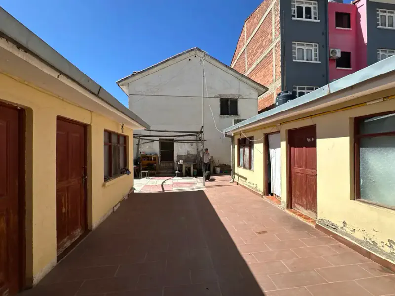 Foto 10 de Casa en Venta Como Terreno - Barrio Ingavy