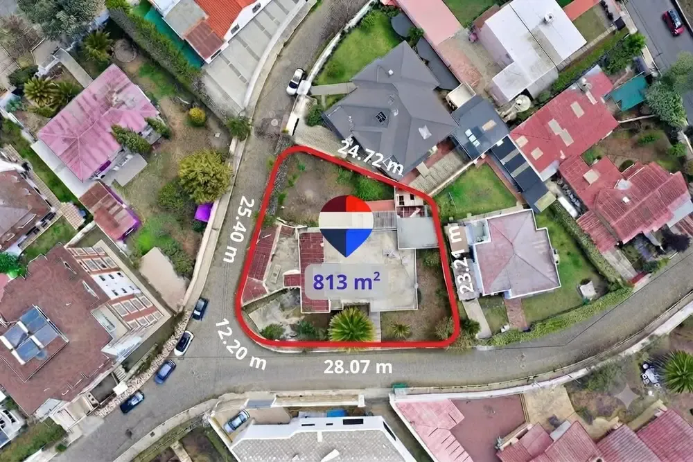Foto 1 de Terreno en venta en esquina, Calacoto
