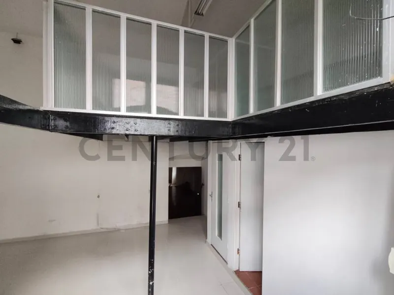 Foto 6 de Local Comercial en Alquiler