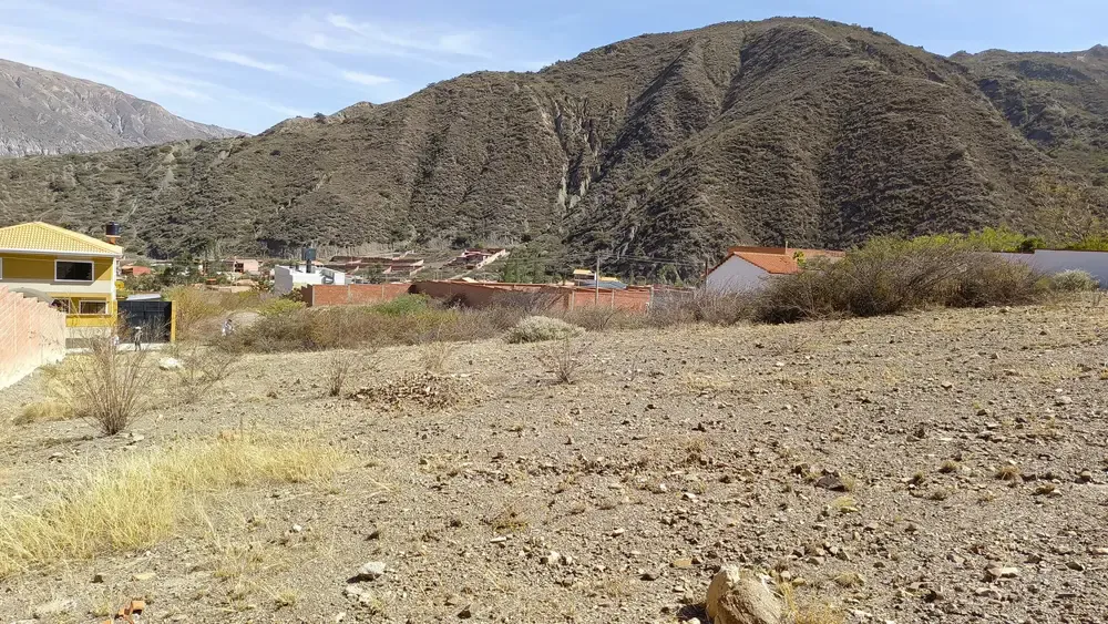 Foto 6 de Terreno de 1.076 m² en Mecapaca con gran potencial de inversión y desarrollo