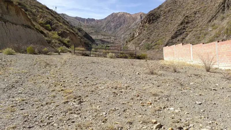 Foto 12 de Terreno de 1.076 m² en Mecapaca con gran potencial de inversión y desarrollo