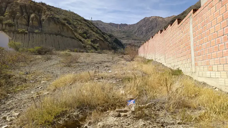 Foto 10 de Terreno de 1.076 m² en Mecapaca con gran potencial de inversión y desarrollo