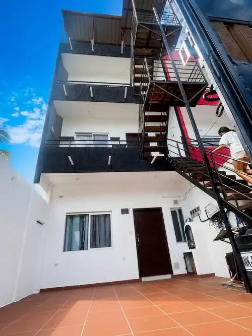 Foto 2 de Casa Comercial + Edificio en Venta