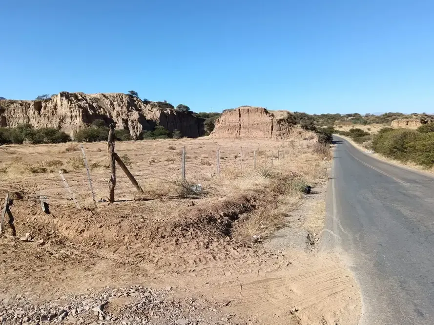 Foto 2 de Lote en esquina, ideal para construir tu vivienda