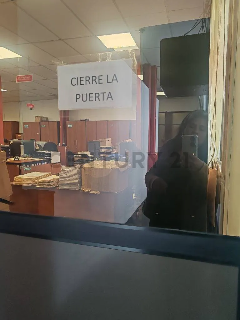 Foto 17 de Venta de dos edificios comerciales y casa con galpones, Avenida Montes