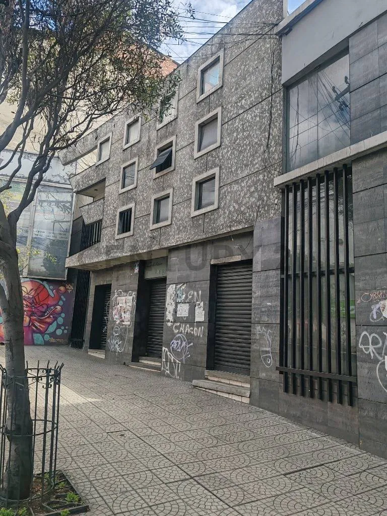 Foto 11 de Venta de dos edificios comerciales y casa con galpones, Avenida Montes