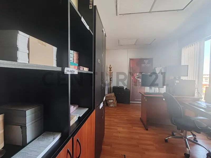 Foto 18 de Venta de dos edificios comerciales y casa con galpones, Avenida Montes