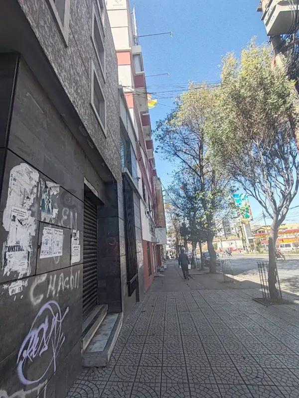 Foto 6 de Venta de dos edificios comerciales y casa con galpones, Avenida Montes