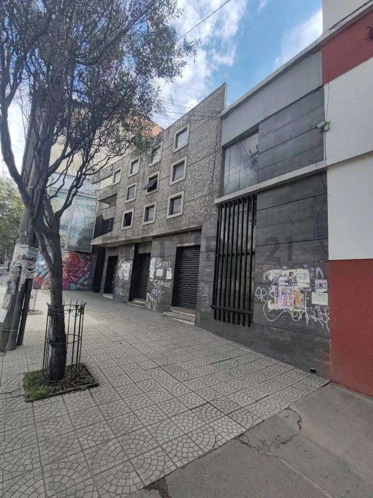 Foto 10 de Venta de dos edificios comerciales y casa con galpones, Avenida Montes