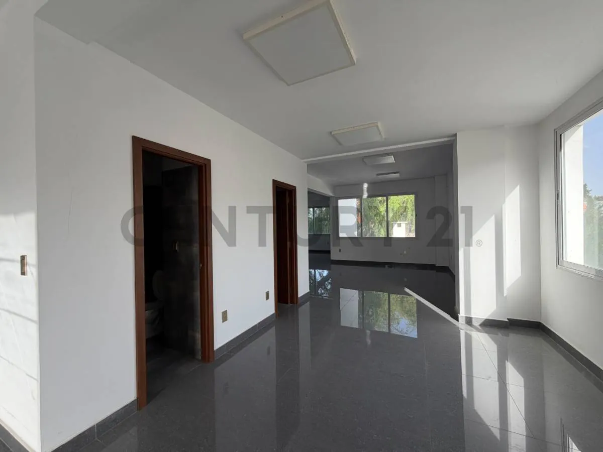 Foto 4 de Venta Local Comercial Edificio La Banda