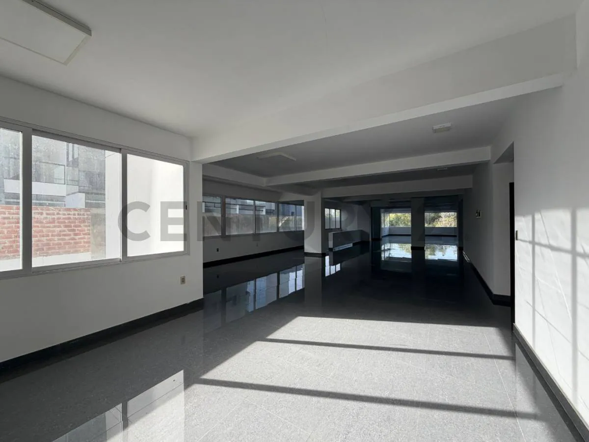 Foto 6 de Venta Local Comercial Edificio La Banda