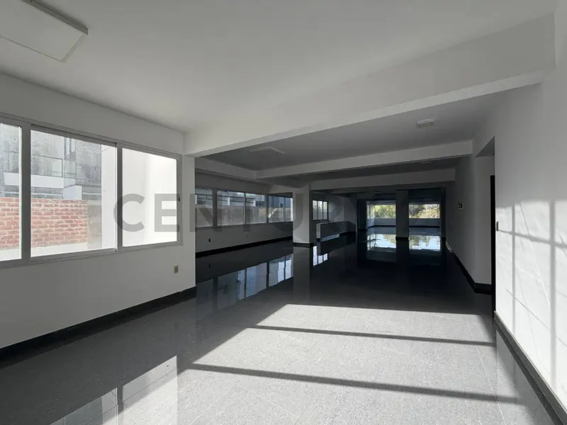 Foto 6 de Venta Local Comercial Edificio La Banda