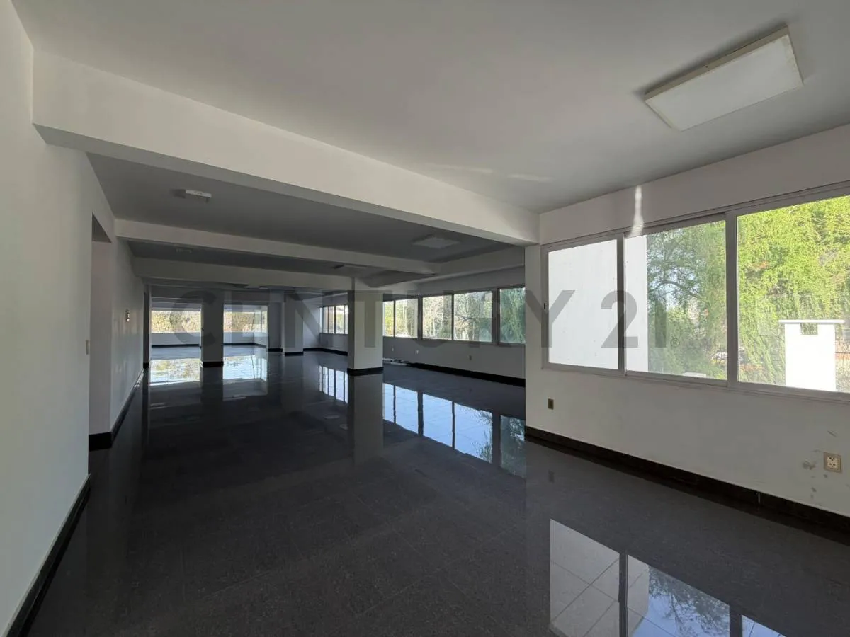 Foto 1 de Venta Local Comercial Edificio La Banda