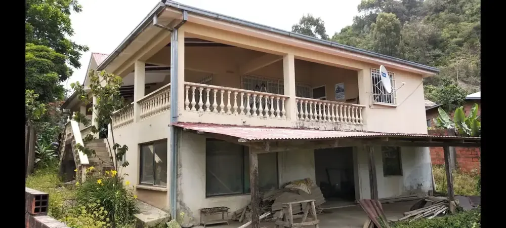Foto 6 de Casa de campo en venta en Chulumani con 1.250 m², jardín, terraza y 5 dormitorios