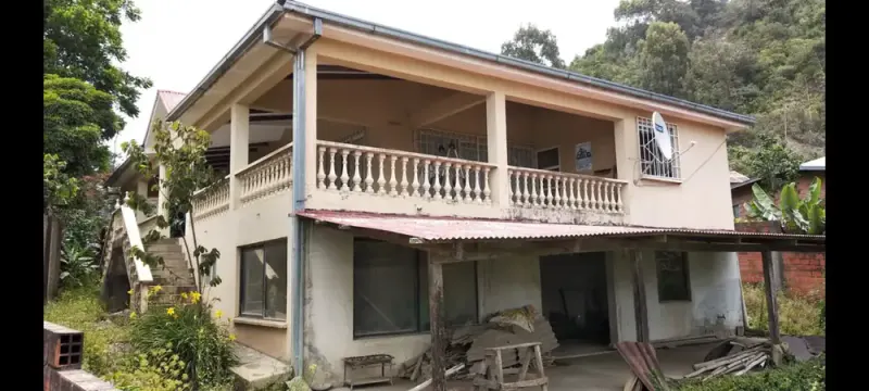 Foto 6 de Casa de campo en venta en Chulumani con 1.250 m², jardín, terraza y 5 dormitorios