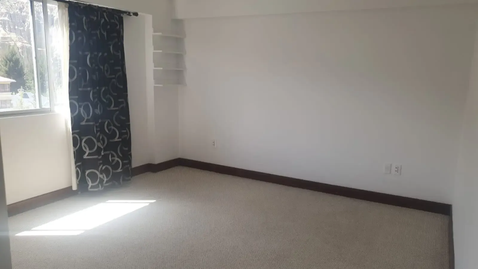 Foto 2 de Departamento en Venta de 1 Dormitorio en Achumani