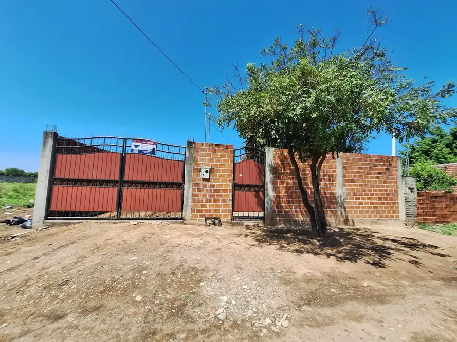Foto 1 de Casa en Venta en La Avenida Lujan a una cuadra