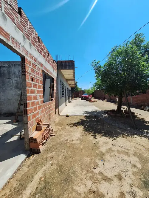 Foto 5 de Casa en Venta en La Avenida Lujan a una cuadra