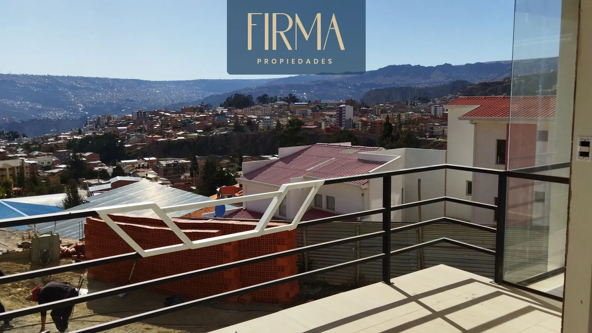 Foto 17 de Compra Esta Casa en Condominio Privado en Los Rosales de Alto Calacoto