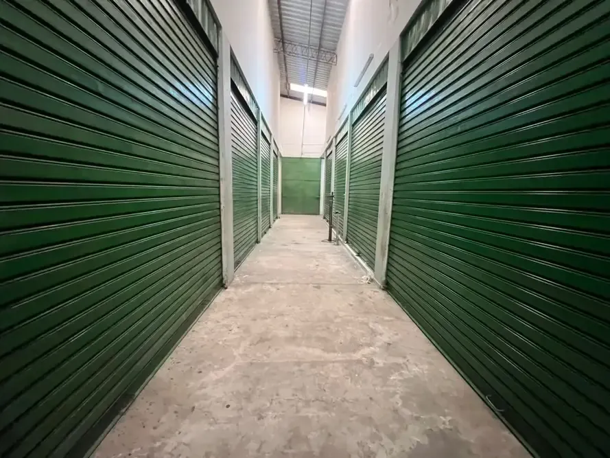 Foto 1 de Depósito en Venta Centro Comercial Maquio Feria Barrio Lindo