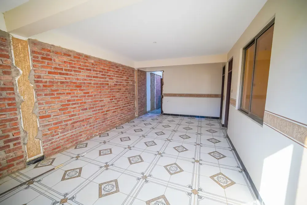 Foto 4 de Terreno con Construcción en Venta – Próximo a Av. Ecológica y Puente Khora